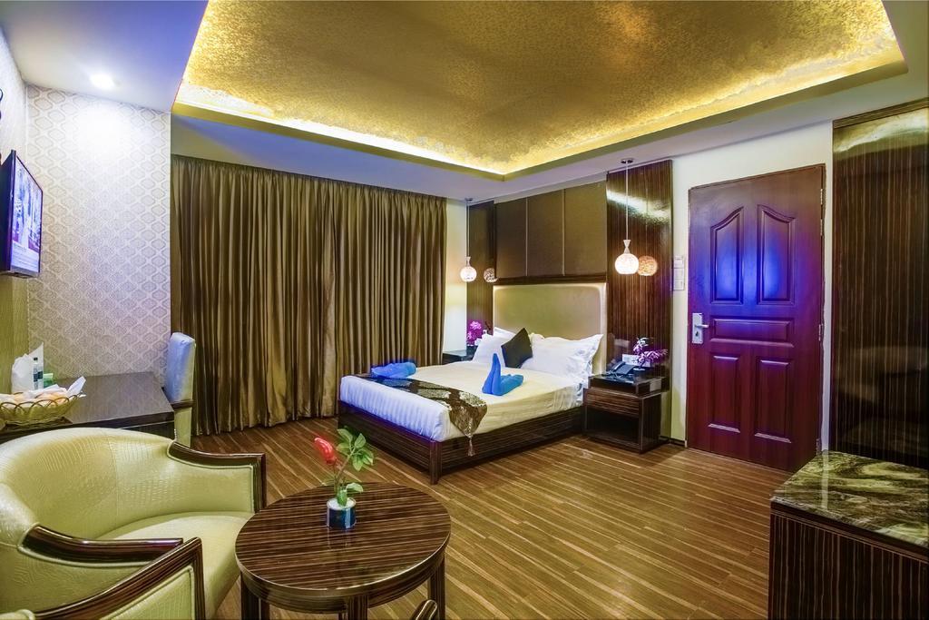 Hotel Noorjahan Grand Силет Екстериор снимка