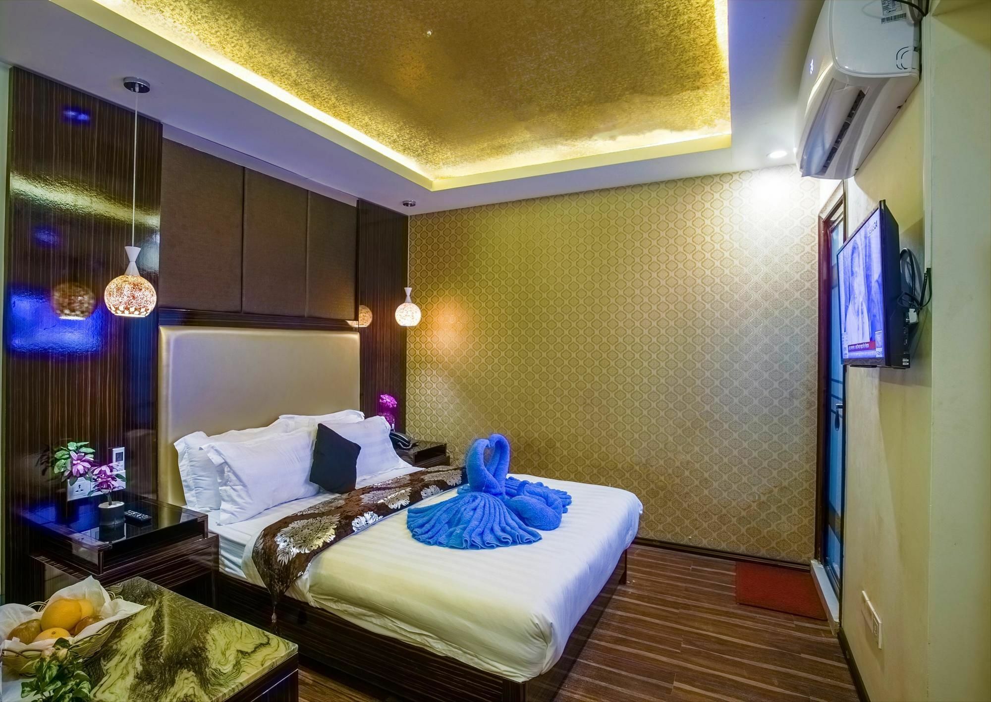 Hotel Noorjahan Grand Силет Екстериор снимка